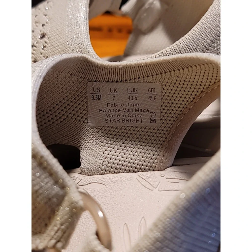 BZees Starbright Womens Size 9.5